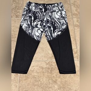 Victoria Sport Knockout capri Athletic Wear